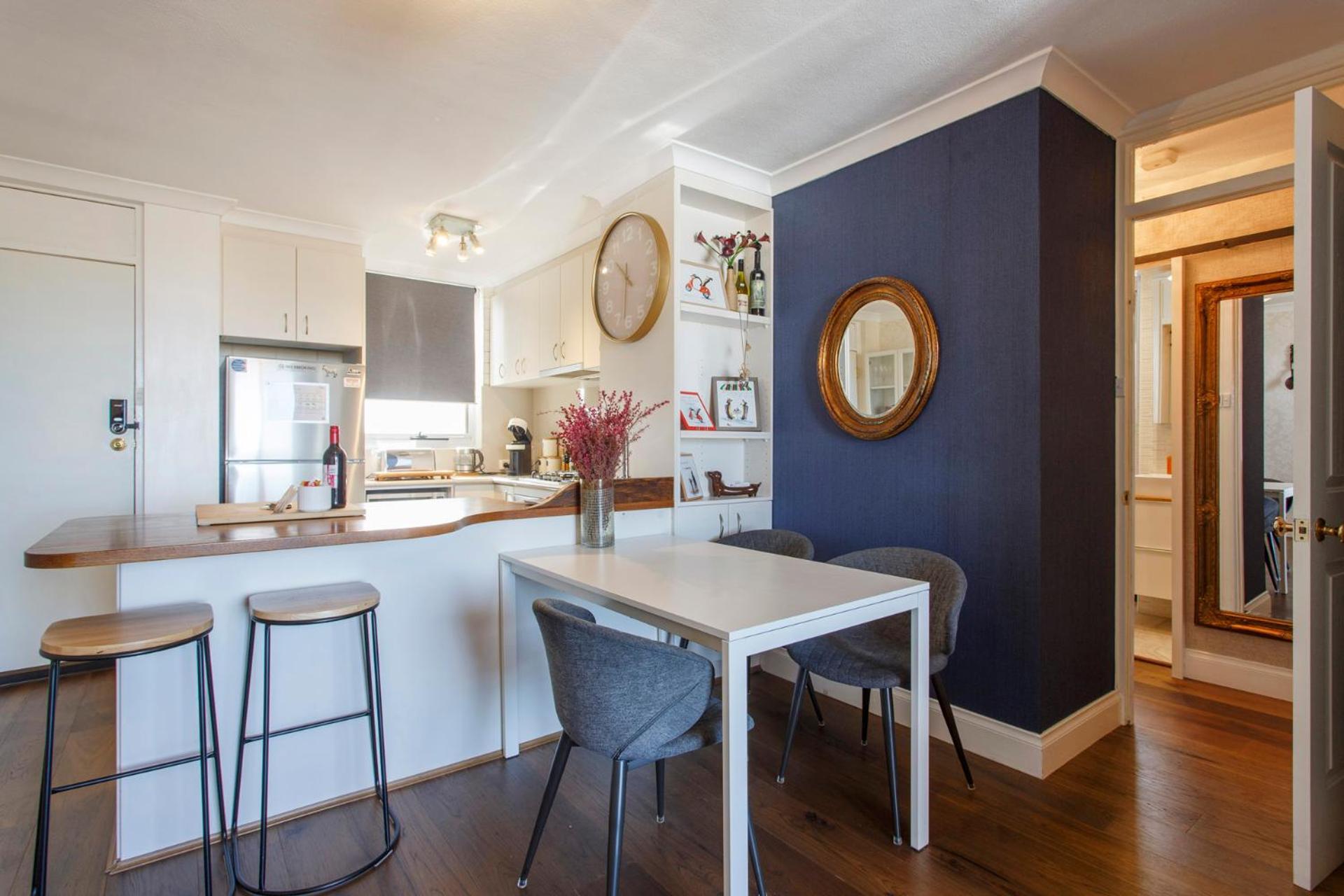 Apartment Hidden Gem - *